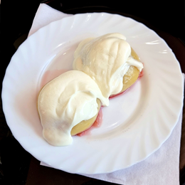 KNEDLE ZE ŚLIWKAMI 2 szt. Z SOSEM WANILIOWYM / Köndel mit PFLAUME MIT VANILLESAUCE - 300g