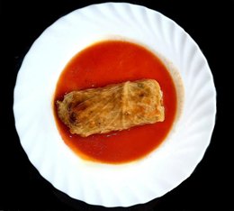 GOŁĄBEK W SOSIE POMIDOROWYM / KRAUTROULADEN MIT TOMATENSOßE 200g (Bez dodatków)