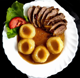 PIERŚ Z KACZKI Z SOSEM POMARAŃCZOWO  ŻURAWINOWYM / ENTENBRUST MIT ORANGEN-PREISELBERRENSOßE 100g (Bez dodatków) 