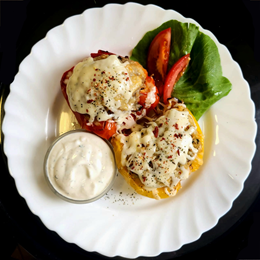 PAPRYKA FASZEROWANE MIĘSEM I PIECZARKAMI / PAPRIKA  GEFÜLLT MIT FLEISCH UND CHAMPIONS 400g